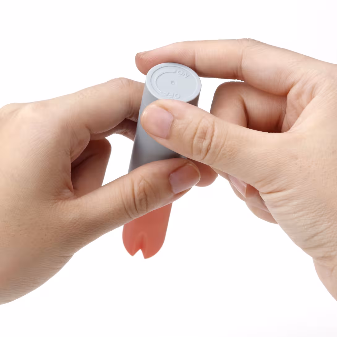 Вібратор-помада IROHA STICK Grey, плавне збільшення потужності — фото 7