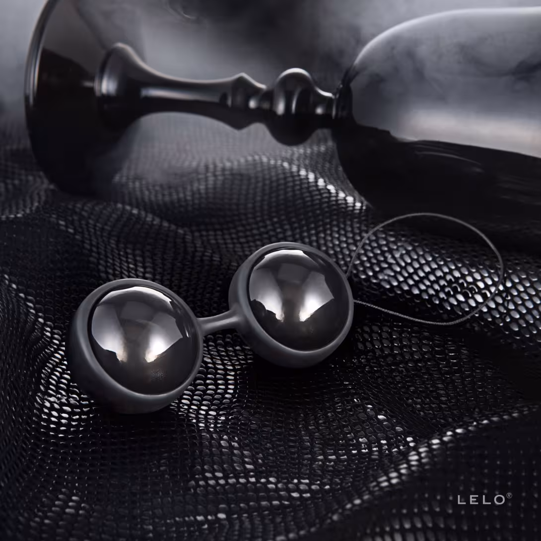 Вагінальні кульки LELO Luna Beads Noir Black, зміщений центр ваги, діаметр 2,9 см, 2х37 г — фото 5