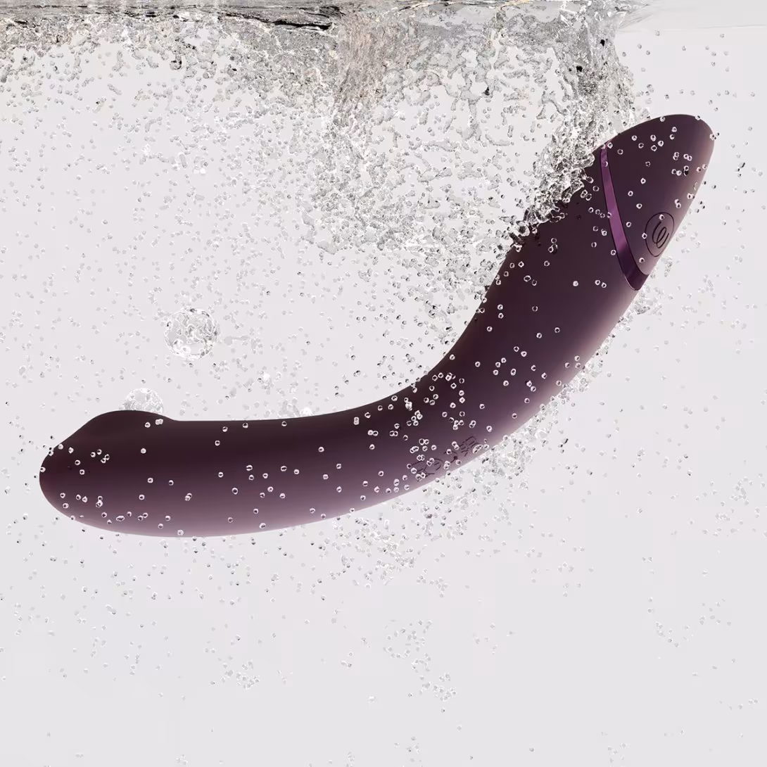 Вакуумний стимулятор для точки G та клітора з вібрацією Womanizer OG Aubergine, 12 рівнів, 3 режими — фото 6