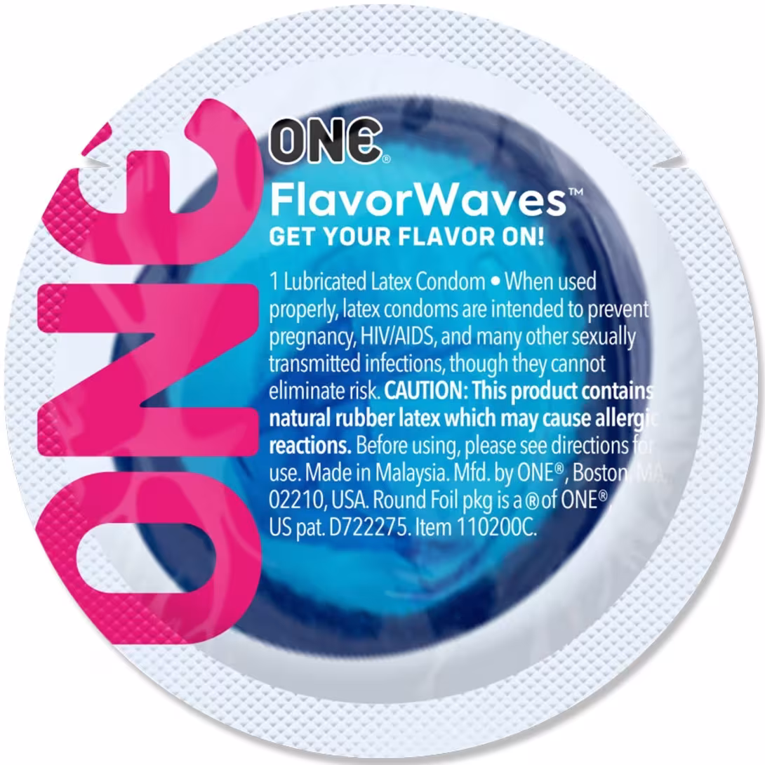 Ароматизований презерватив ONE FlavorWaves Chocolate Strawberry, 1 шт, запах полуниці та шоколаду — фото 2