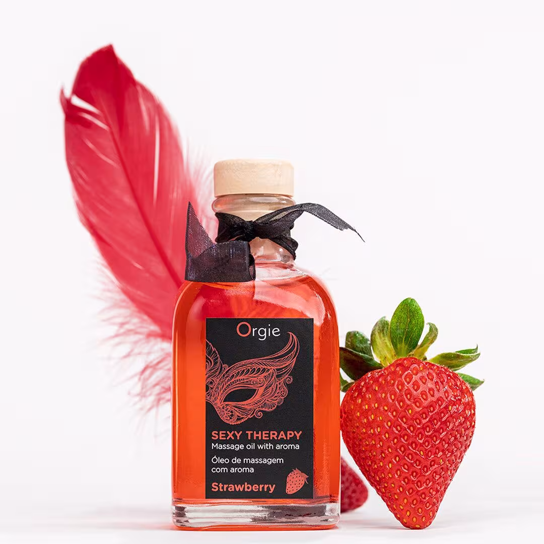 Набір для масажу Orgie – Sexy Therapy Strawberry (100 мл), їстівна розігрівальна олія + пір’їнка — фото 4