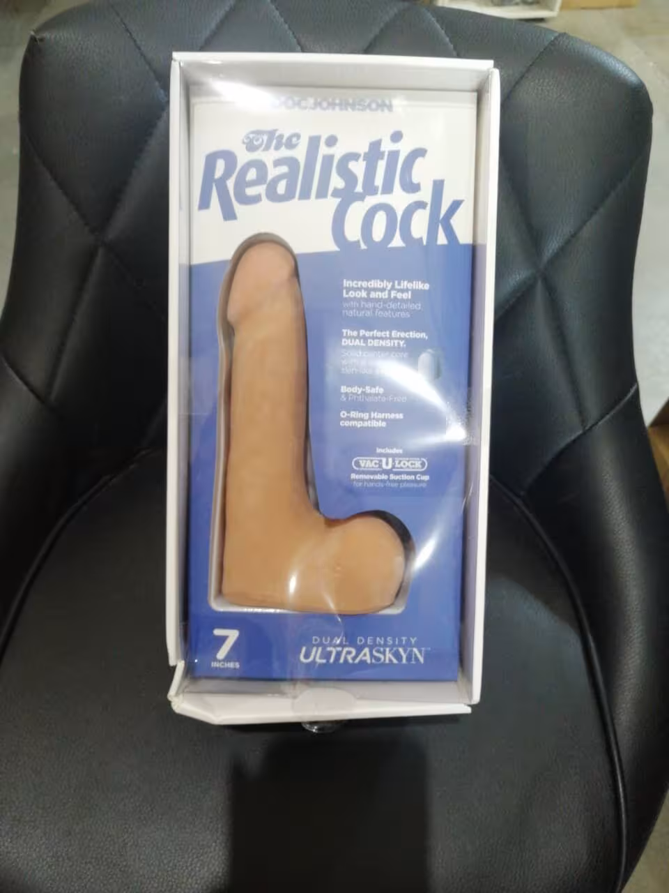 Фалоімітатор Doc Johnson The Realistic Cock ULTRASKYN 7 Inch with Balls Vanilla (м'яте паковання!!!) — фото 2